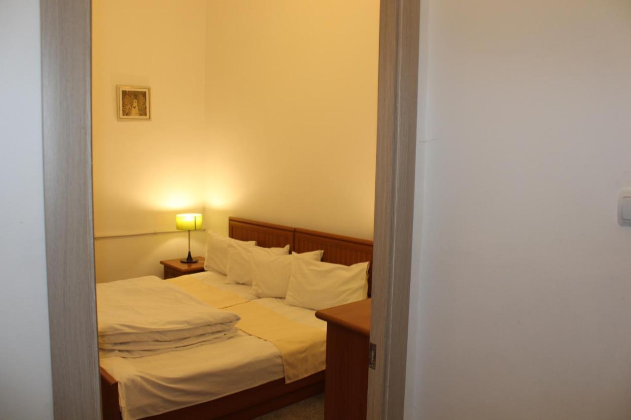 Diligence Hotel&restaurant Dilidzjan Buitenkant foto