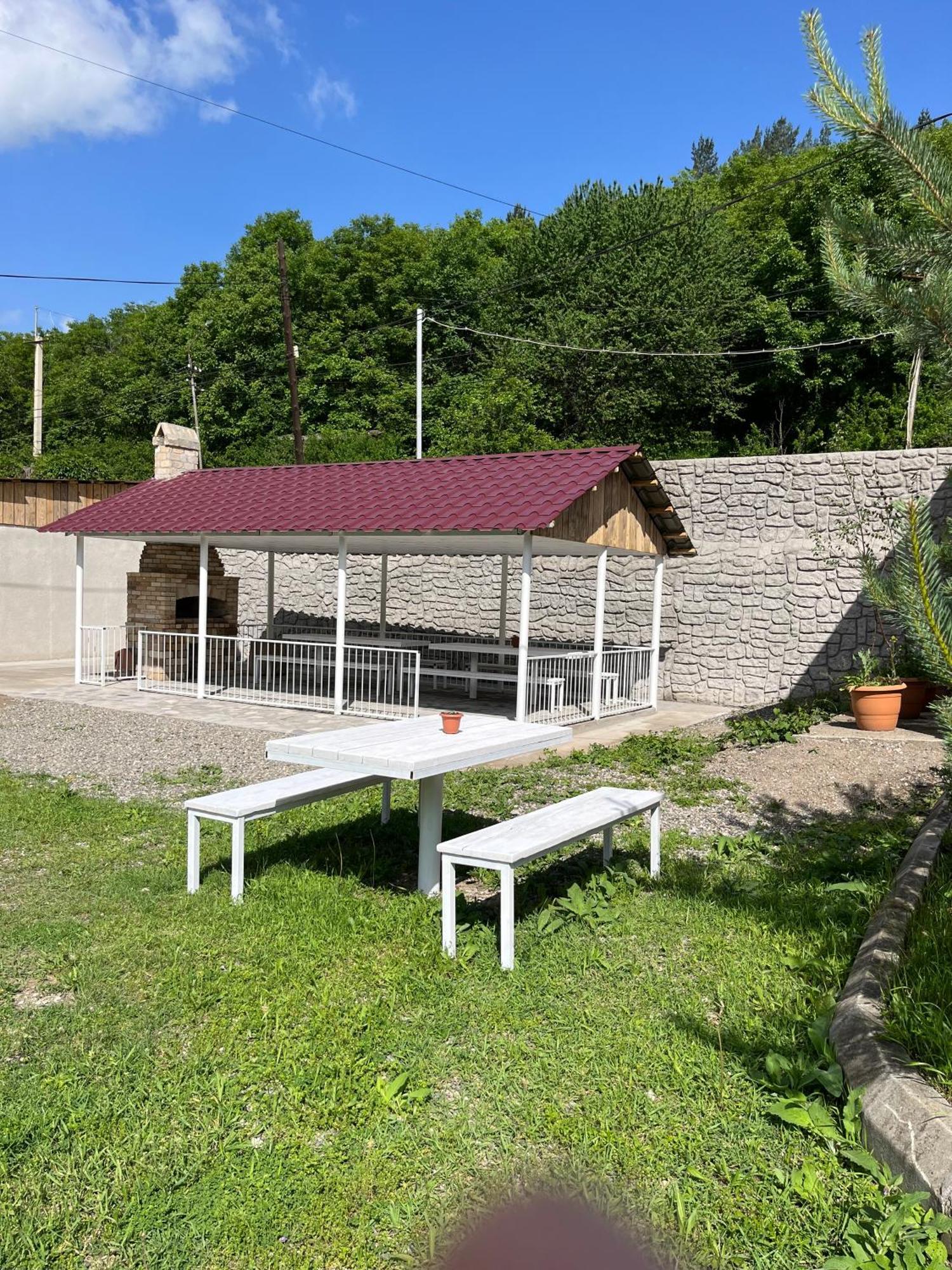 Diligence Hotel&restaurant Dilidzjan Buitenkant foto