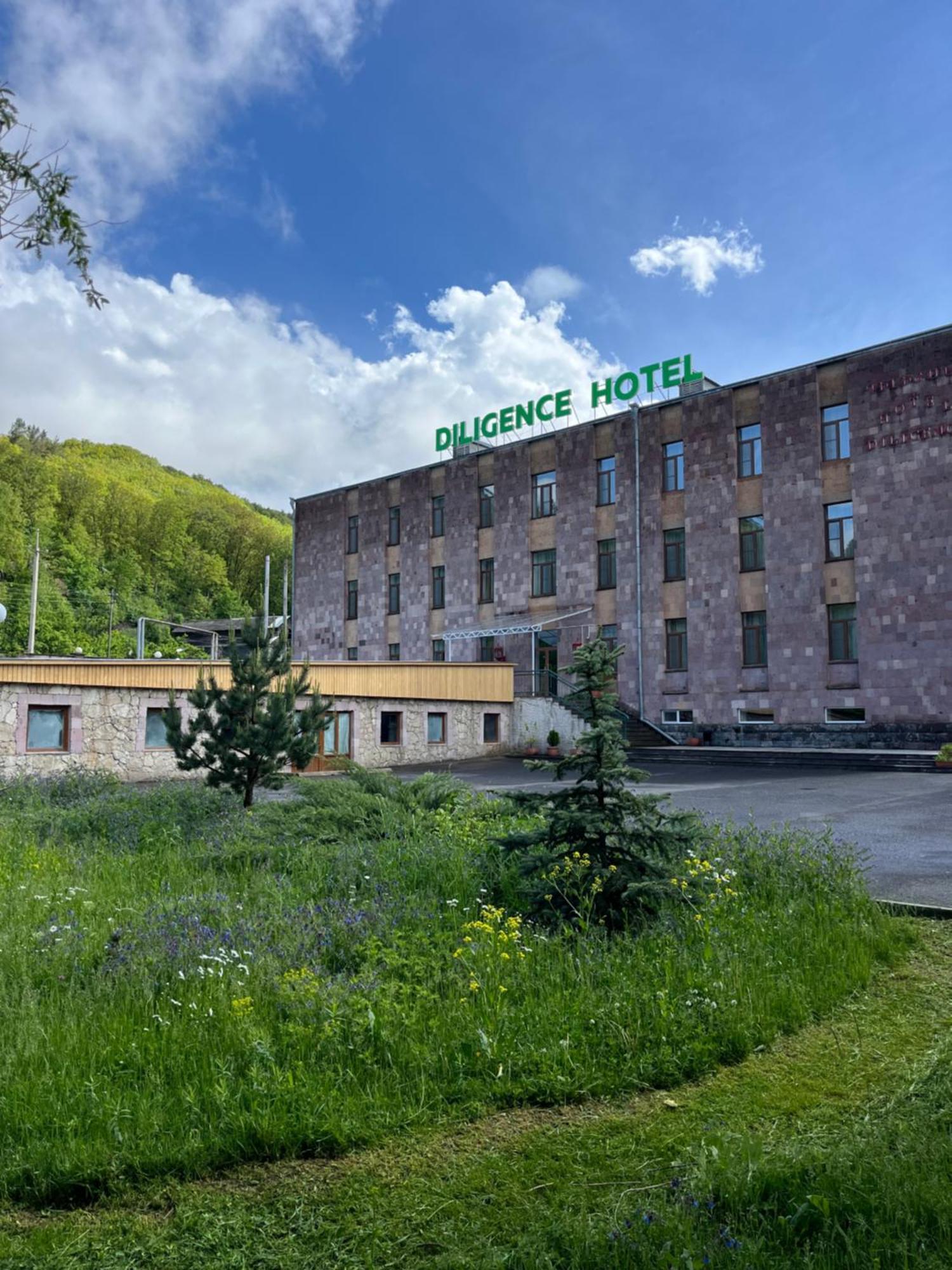 Diligence Hotel&restaurant Dilidzjan Buitenkant foto