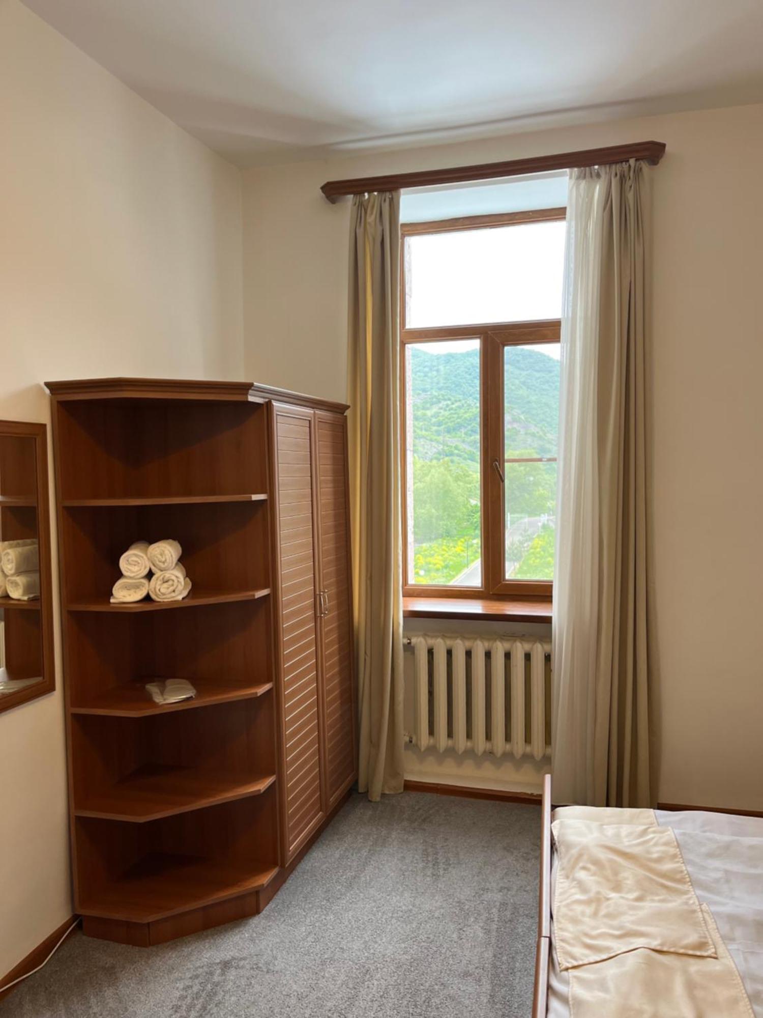 Diligence Hotel&restaurant Dilidzjan Buitenkant foto